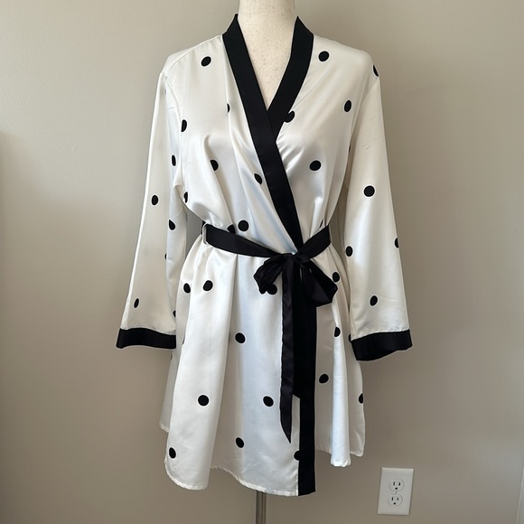 kate spade Other - Kate Spade White Silky Robe with Black Polka Dots Size L/XL